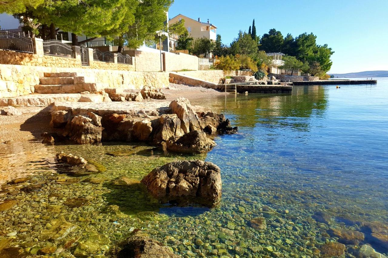 Apartments And Rooms By The Sea Starigrad, Paklenica - 6591 Exterior foto