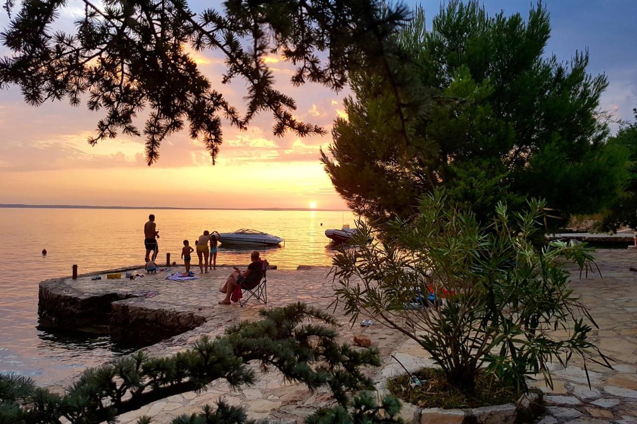 Apartments And Rooms By The Sea Starigrad, Paklenica - 6591 Exterior foto