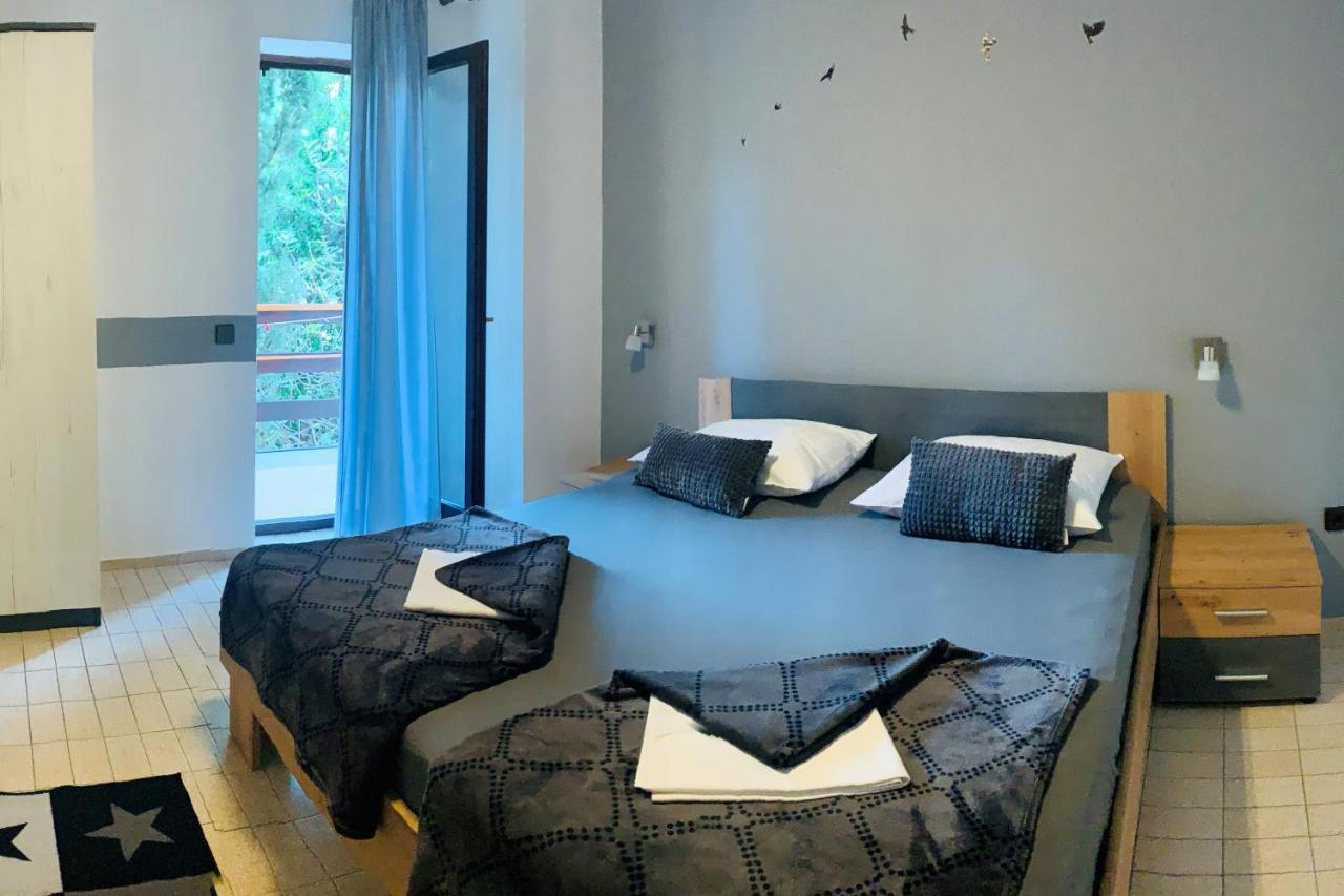 Apartments And Rooms By The Sea Starigrad, Paklenica - 6591 Exterior foto