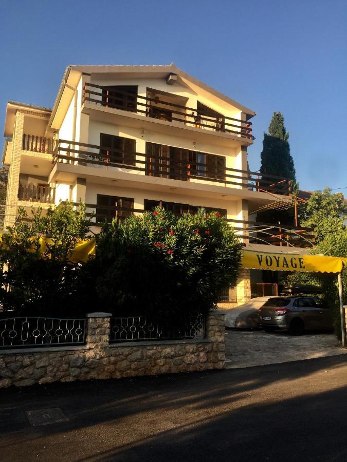 Apartments And Rooms By The Sea Starigrad, Paklenica - 6591 Exterior foto
